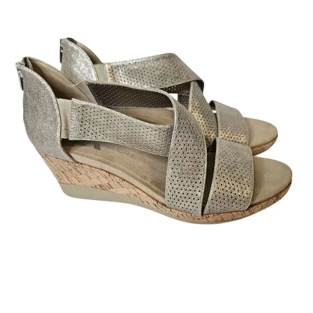 Anne Klein Poetic wedge sandals, sandals metalic. 10M. NWOT.